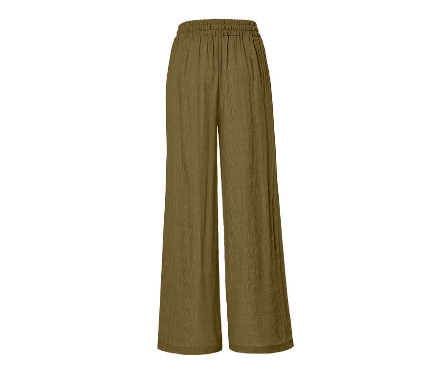 Zeytin yeşili eşofman pantolon.