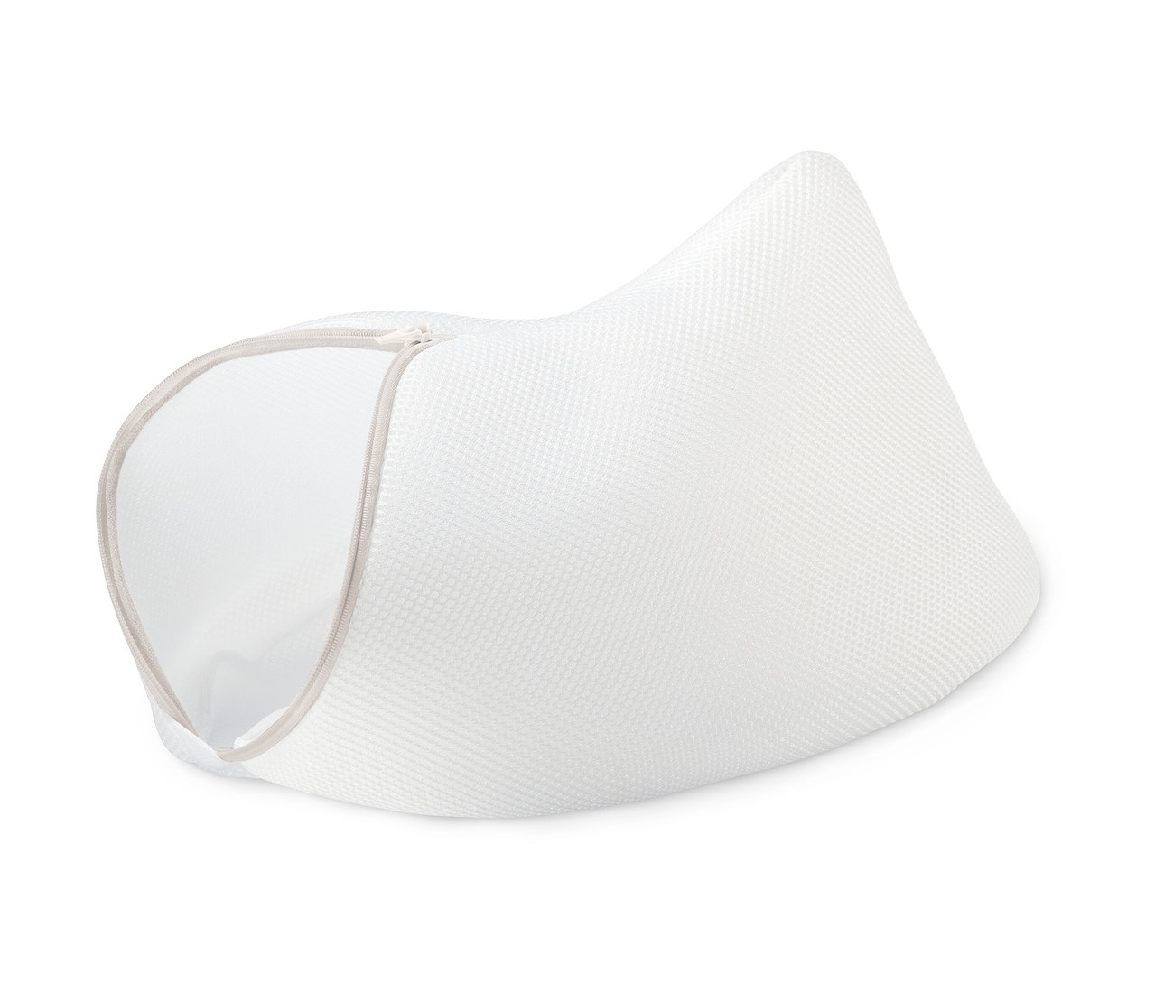 Fermuarlı beyaz ayakkabı yıkama filesi.