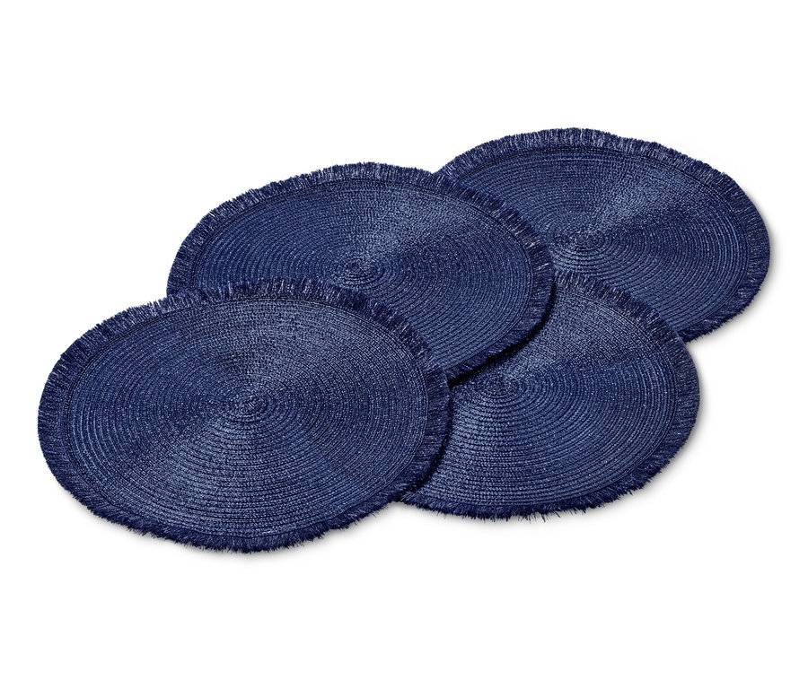 Dört adet mavi-lila Amerikan servisi