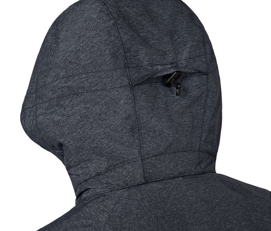 High-End Kayak Montu'nun kapüşonunun arka görünümü.