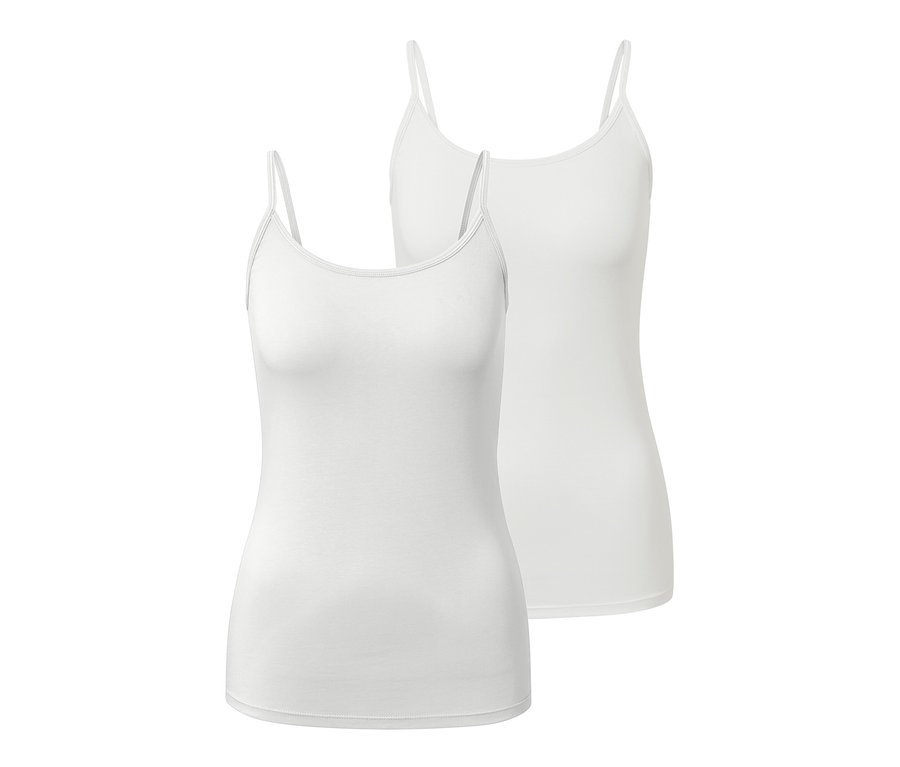 İki adet ince askılı beyaz atlet.