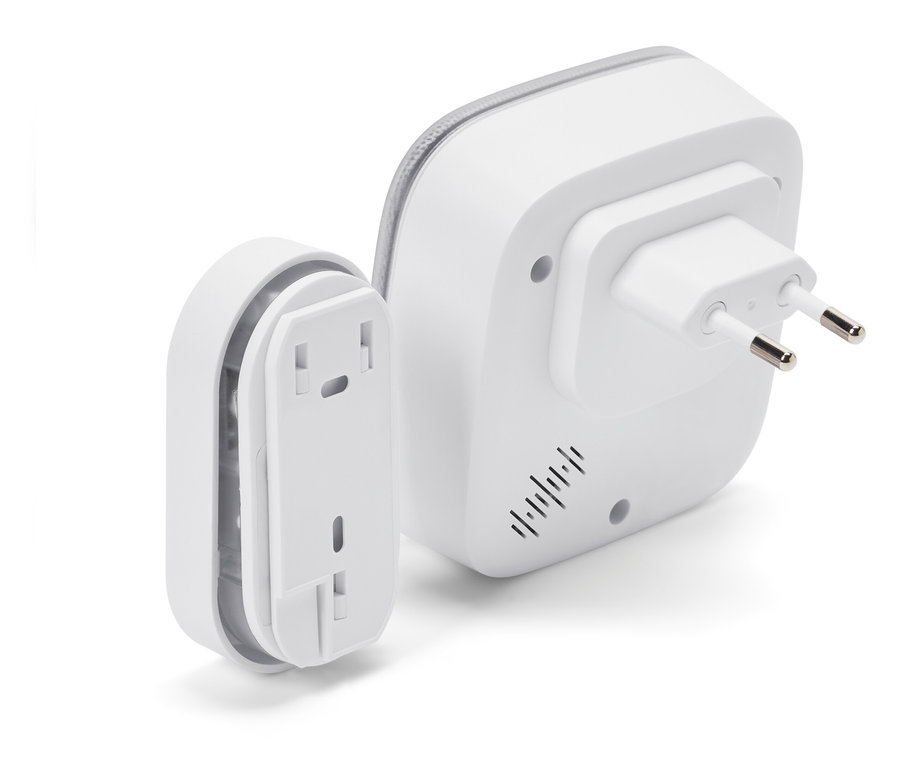 Beyaz bir kablosuz kapı zilinin yakın çekimi.