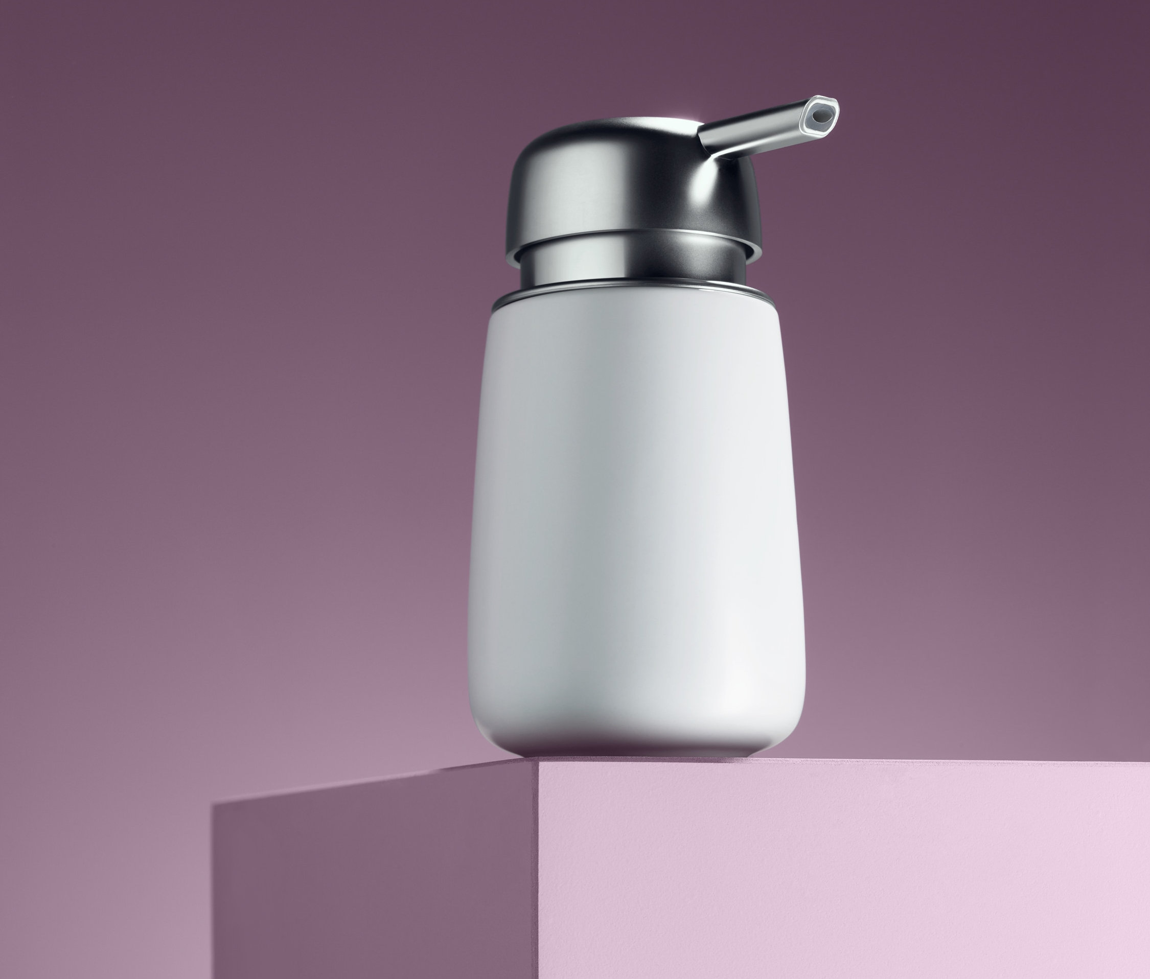 Lila kaide üzerinde beyaz sabunluk.