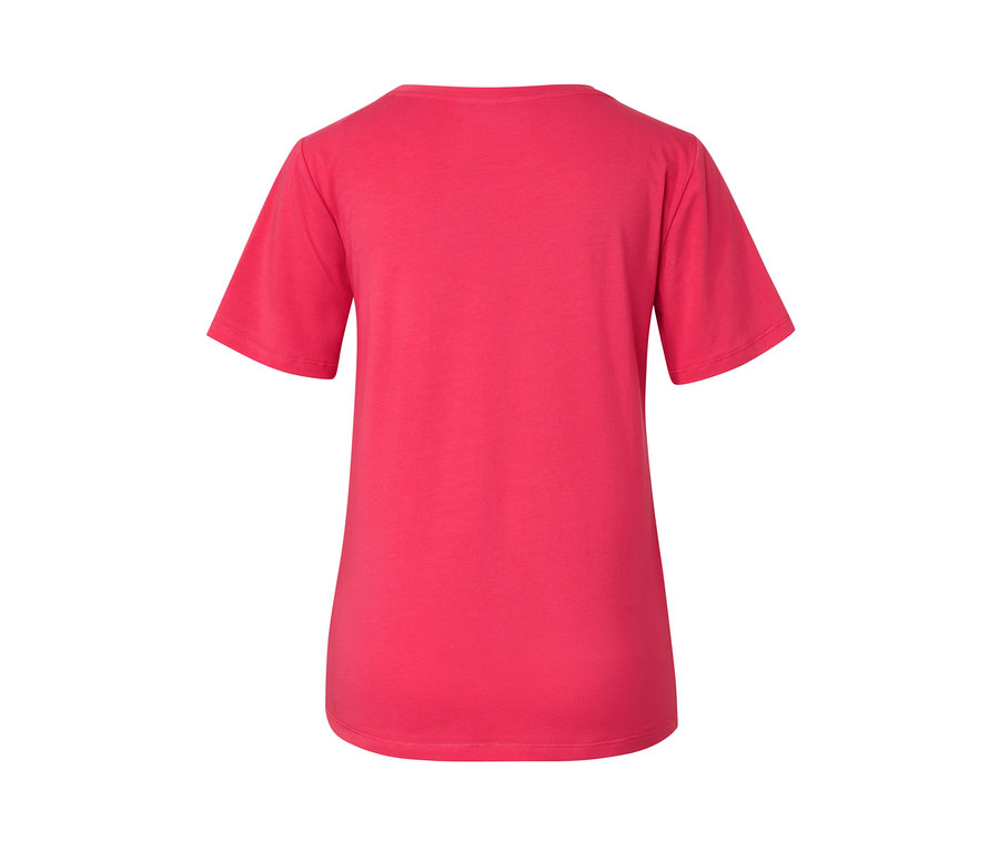 Pembe spor tişörtü.