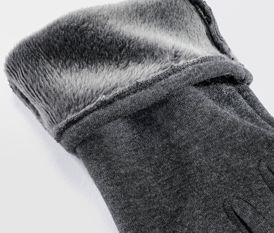 Gri suni kürk astarlı gri renk Sweat Eldiven yakın çekim.