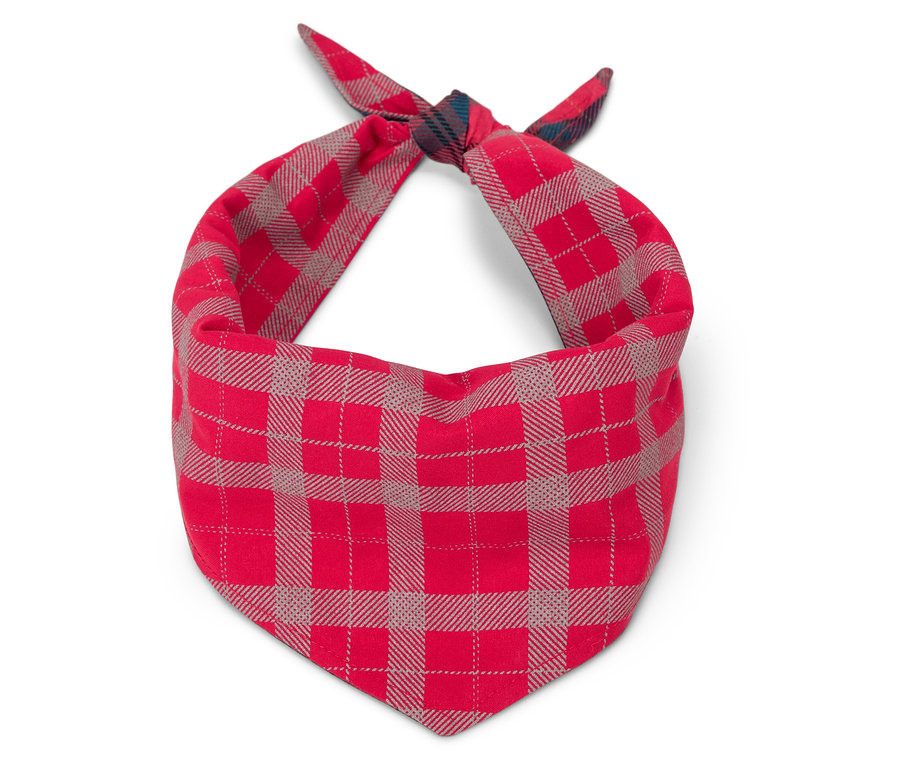 Kırmızı kareli bandana