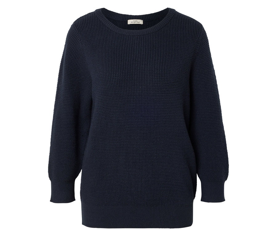 Yuvarlak yakalı, uzun kollu, koyu mavi örgü kazak.