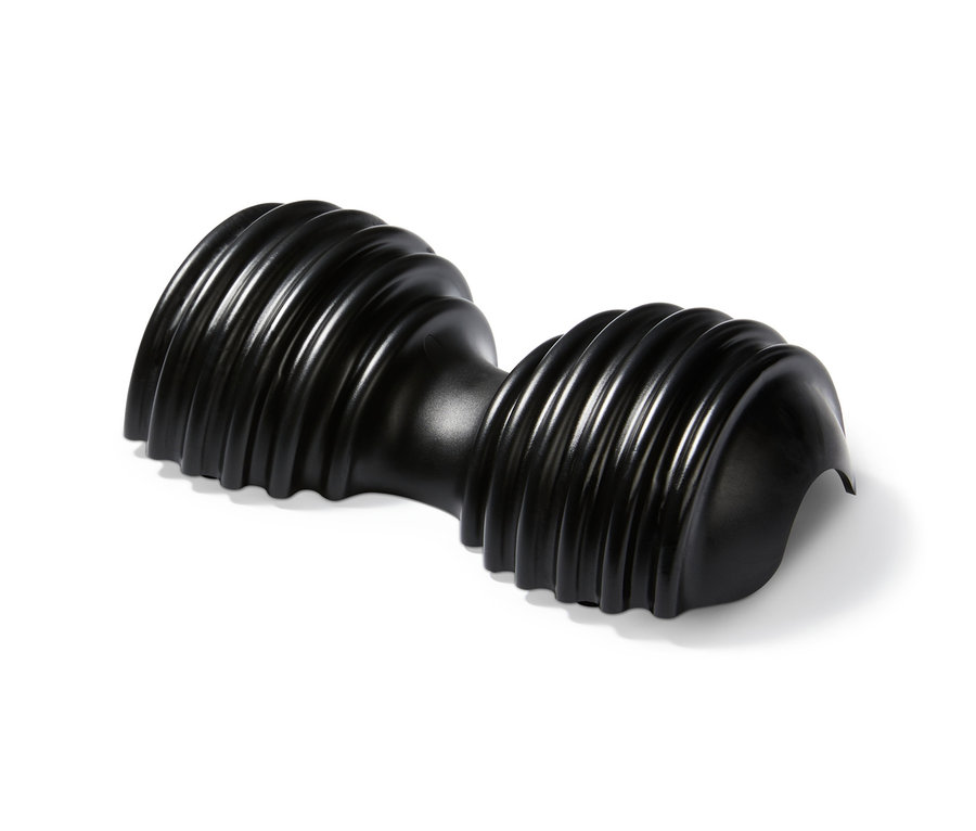 Beyaz arka planda siyah küvet masaj yastığı.