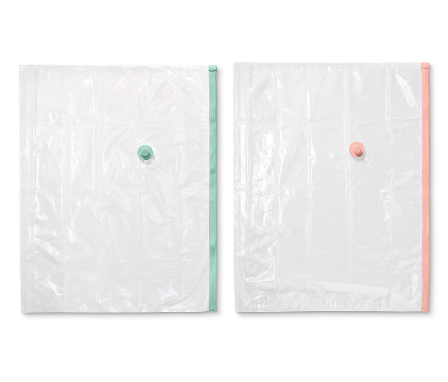 İki adet küp şeklinde vakumlu saklama torbası.