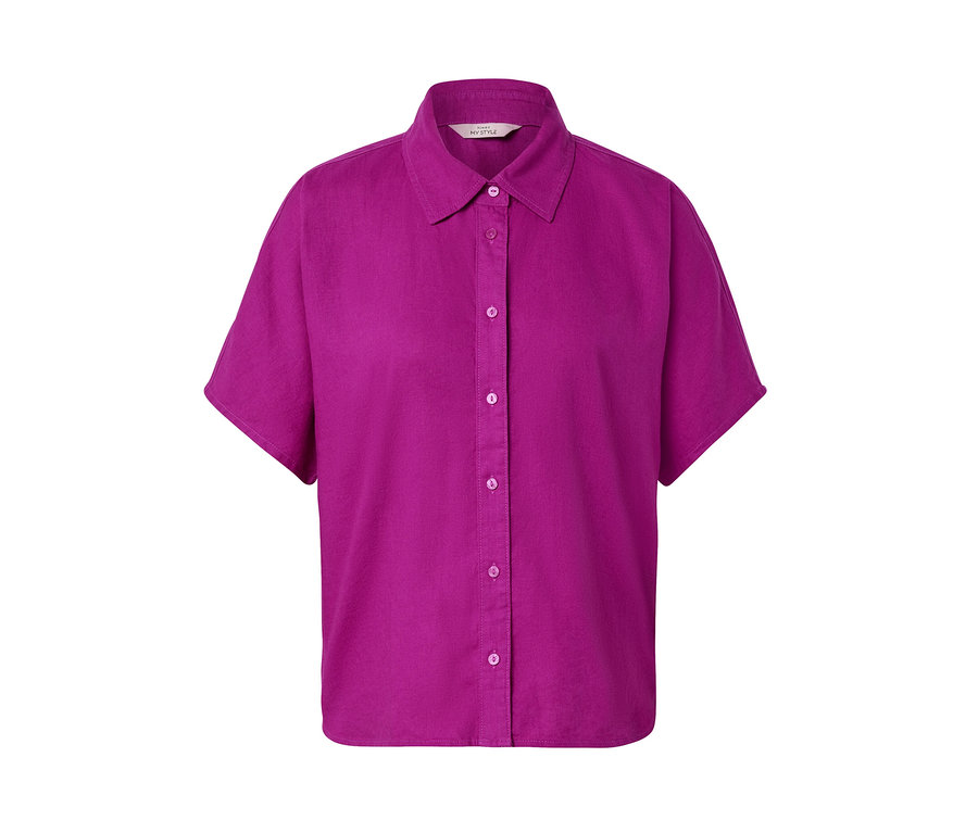 Fuşya rengi, kısa kollu, düğmeli keten bluz.