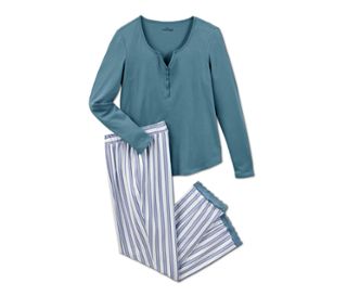 Pijama üstü petrol yeşili, pijama altı leylak-mavi/beyaz çizgili