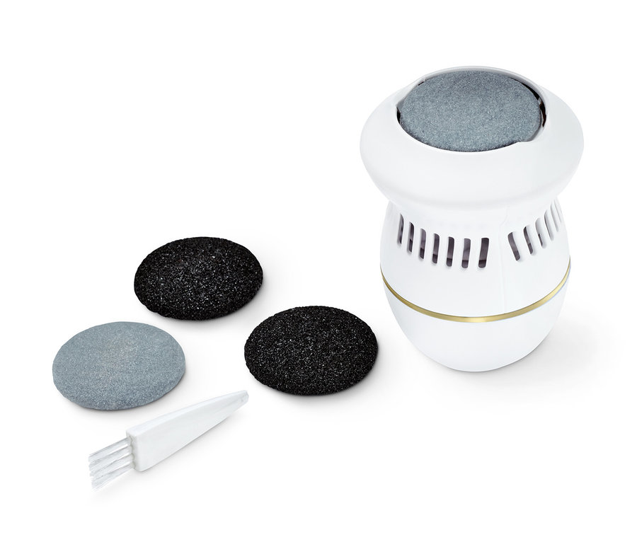 Vantuz fonksiyonlu beyaz nasır temizleyici ve üç adet değiştirilebilir başlık.