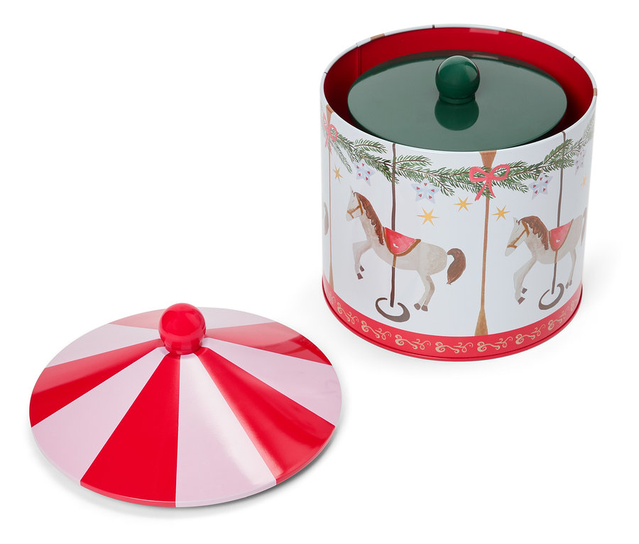 Atlıkarınca atı motifli ve kırmızı beyaz çizgili kapaklı açık kurabiye kutusu.