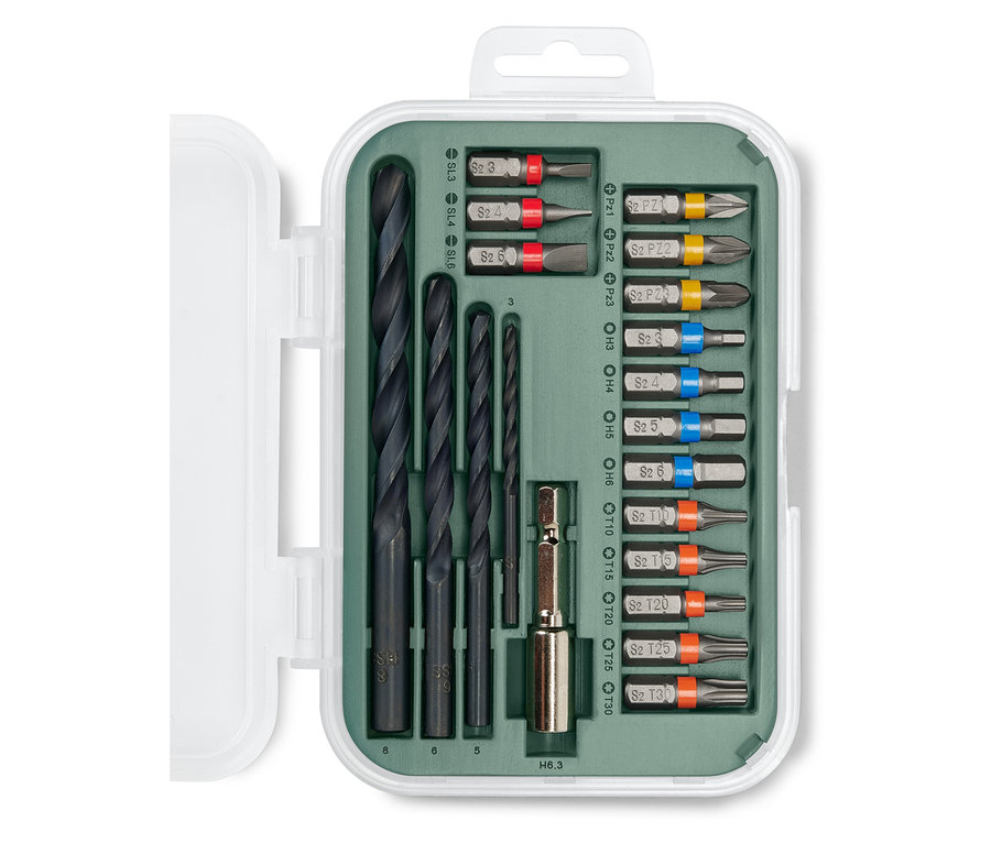 Açık kutuda vidalama ve delme ucu seti.