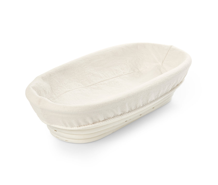 Kumaş astarlı oval mayalama sepeti.