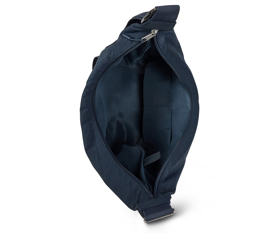 İçi görünen açık lacivert omuz çantası.