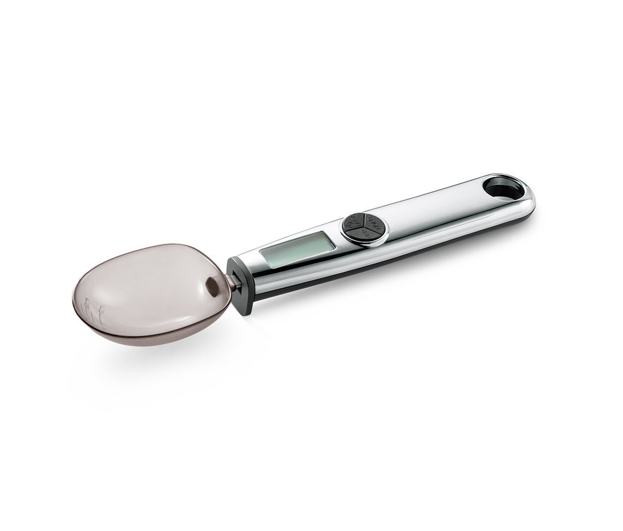 Beyaz arka planda dijital ölçü kaşığı.