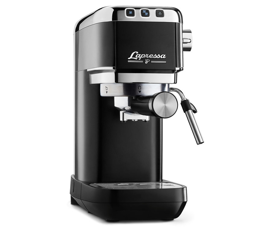 Siyah espresso makinesi.