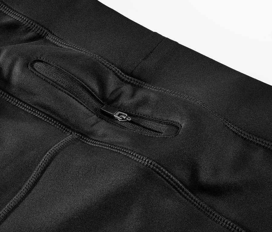 Fermuarlı cepli termal koşu taytı detayı.