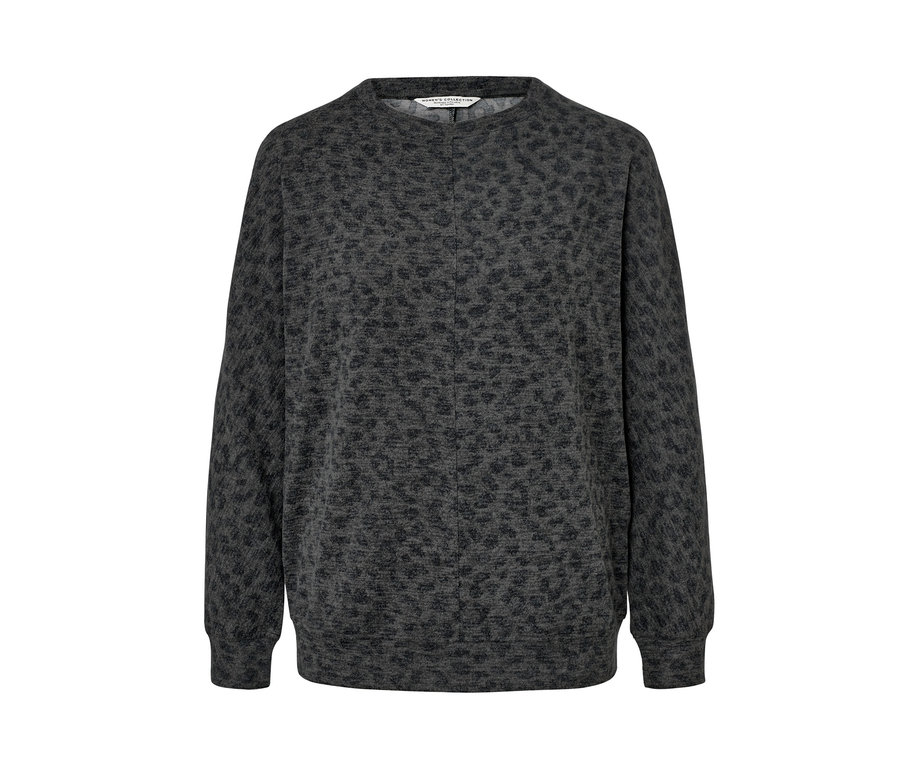 Beyaz arka planda gri baskılı yarasa kol bluz.