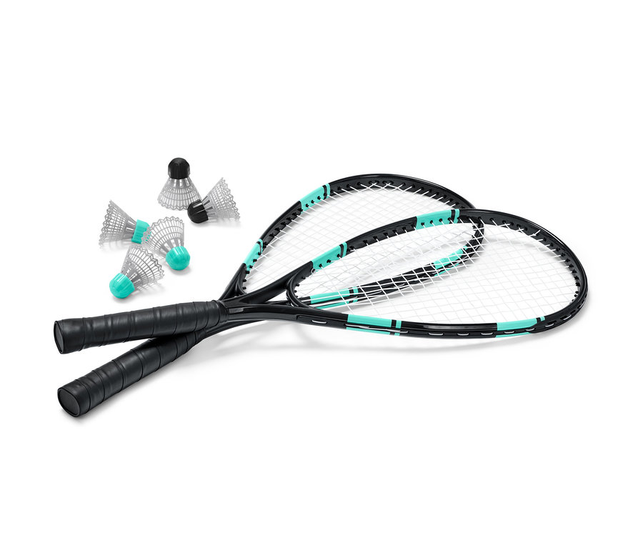 İki siyah Turbo Badminton raketi ve beş adet kuş tüyü.