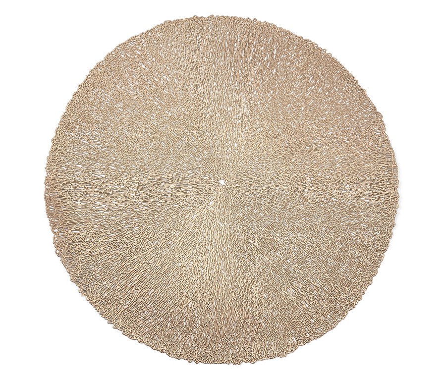 İnce dokulu, yuvarlak, altın rengi bir Amerikan servisinin yakın çekimi.