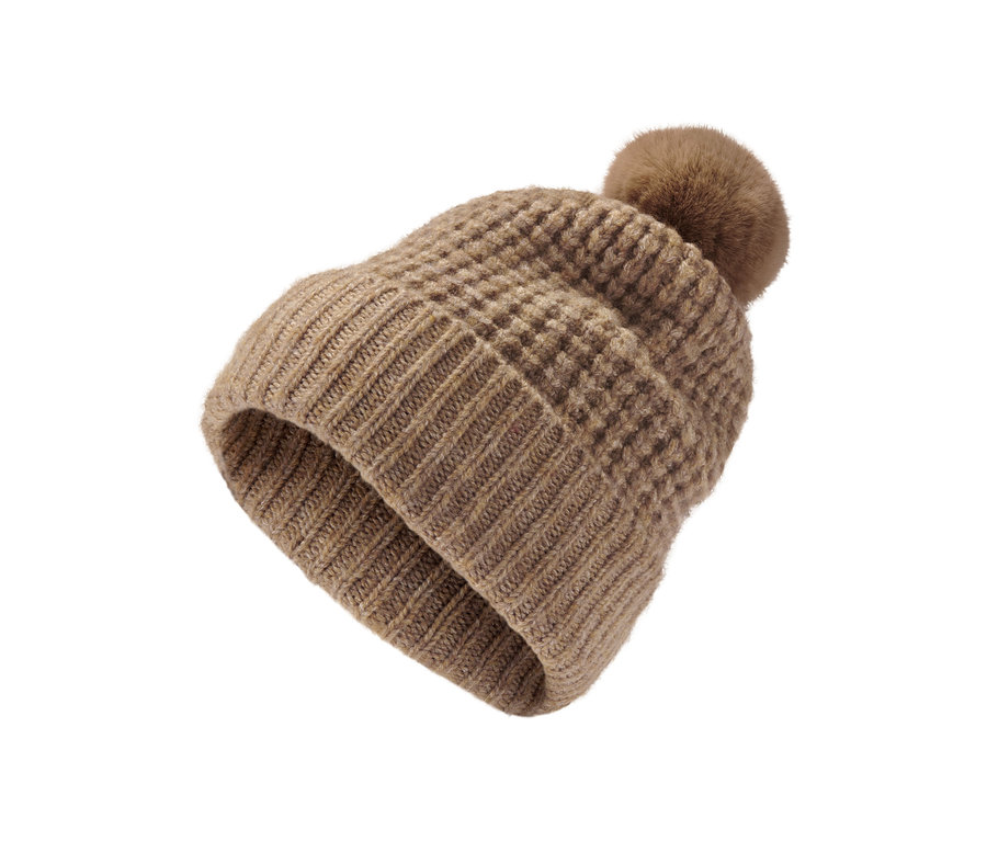 Kahverengi ponponlu örgü bere