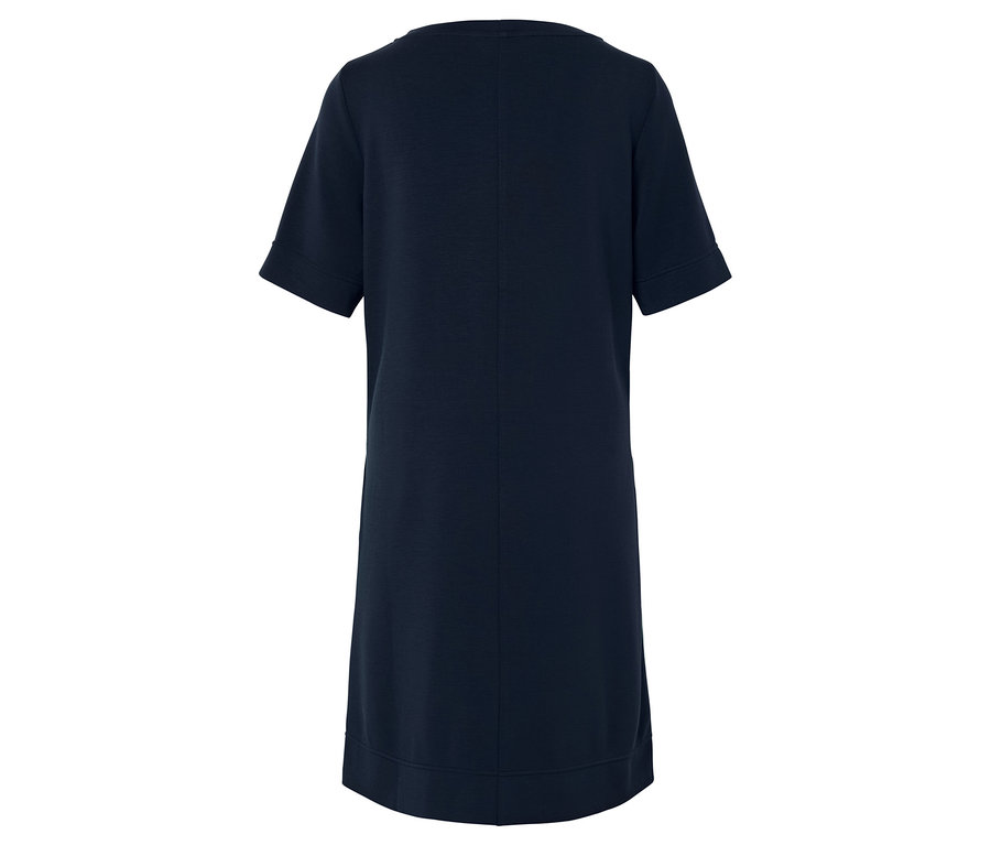 Kısa kollu, lacivert elbise.