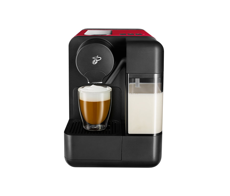 Siyah Cafissimo milk, Kırmızı, bir fincan kapuçino ile.