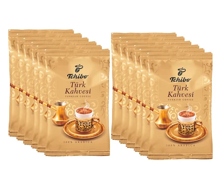 Beyaz bir arka plan üzerinde iki grup halinde altışarlı "Türk Kahvesi 100 Gr, 12'li Paket" Türk kahvesi paketleri.