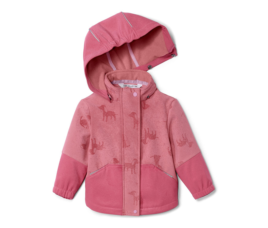Pembe, kapüşonlu ve köpek baskılı, yağmurda renk değiştiren çocuk softshell mont.