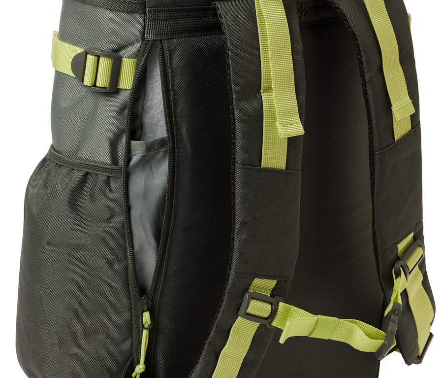 Bir outdoor sırt çantası detayı.