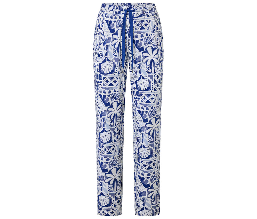 Beyaz, mavi deniz kabuğu, yaprak ve soyut desenli pijama pantolonu, mavi büzgülü beli var.