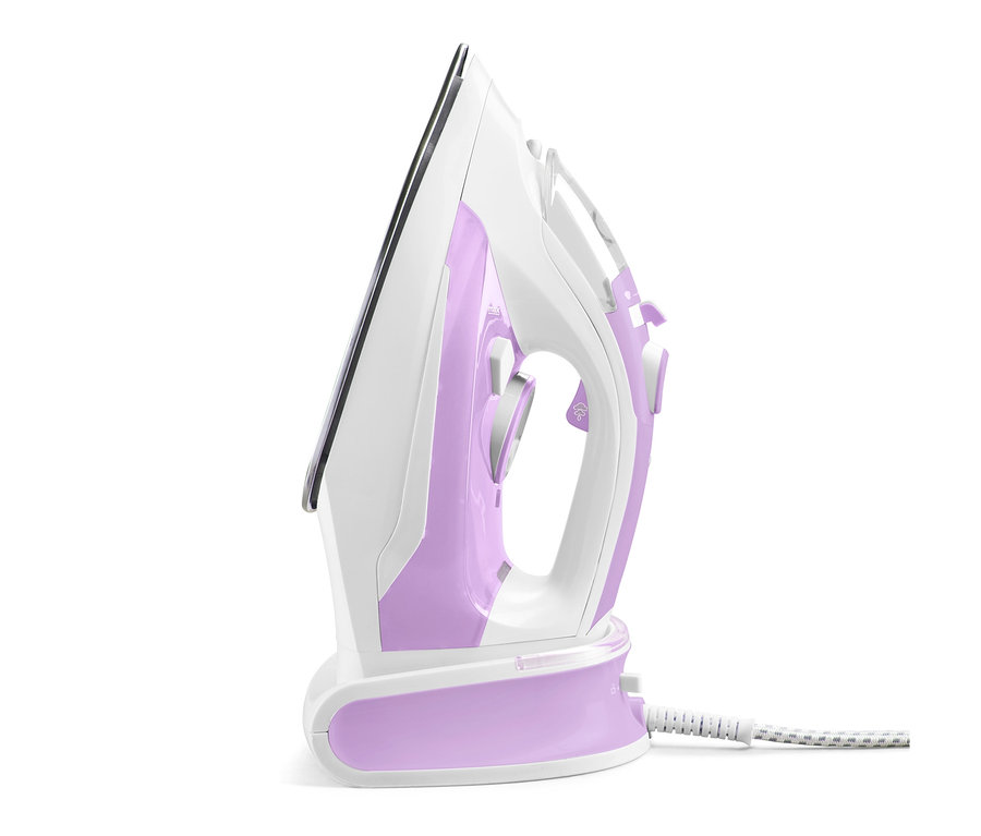 Beyaz ve mor kablosuz buharlı ütü.