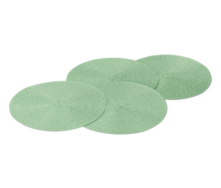 Dört adet yeşil Amerikan servisi.