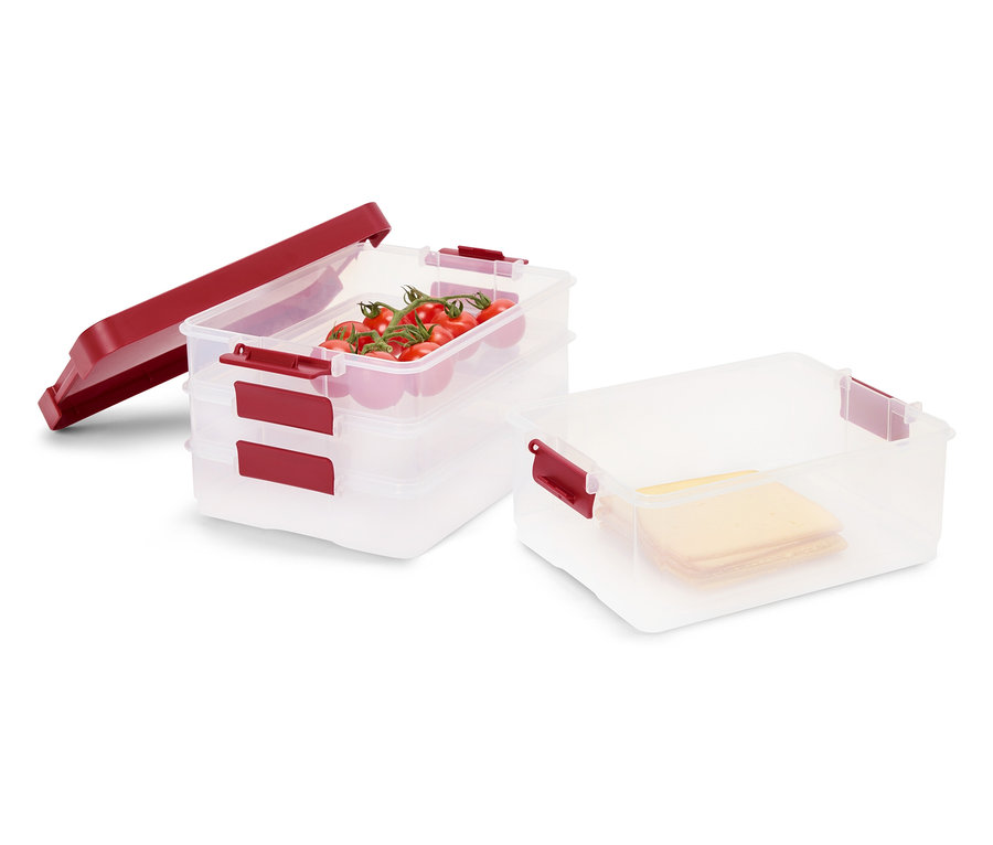 İç içe geçirilebilir saklama kutuları; domatesli, peynirli ve kapaksız.