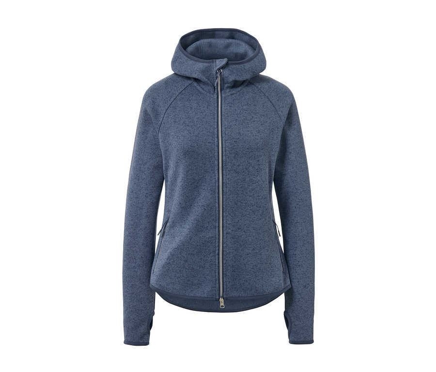 Ortasında fermuar bulunan mavi örgü polar ceket.