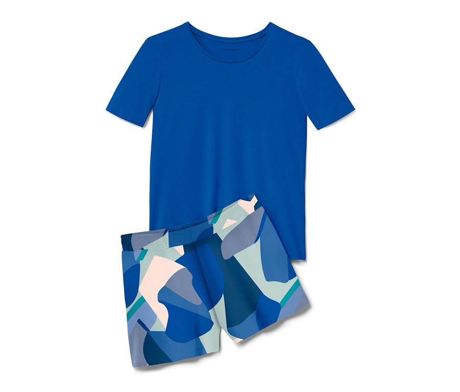 Mavi kısa kollu üst ve desenli şorttan oluşan Şortlu Pijama Takımı.