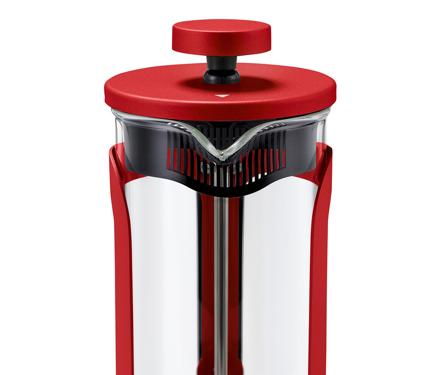 Kırmızı, 300 ml, 2 fincan kapasiteli French Press'in yakın çekimi.