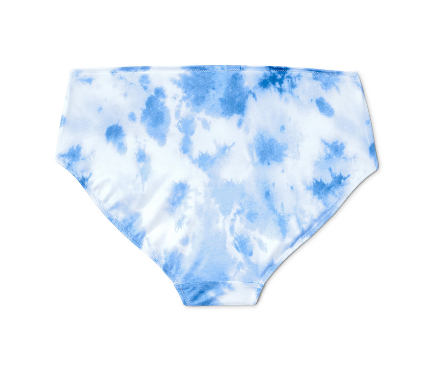 Beyaz bir arka plan üzerinde mavi batik baskılı 2'li mini slip külot detayı.