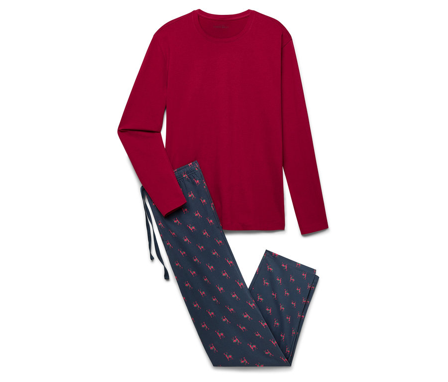 Kırmızı uzun kollu pijama üstü ve kırmızı ren geyiği baskılı mavi pantolon.