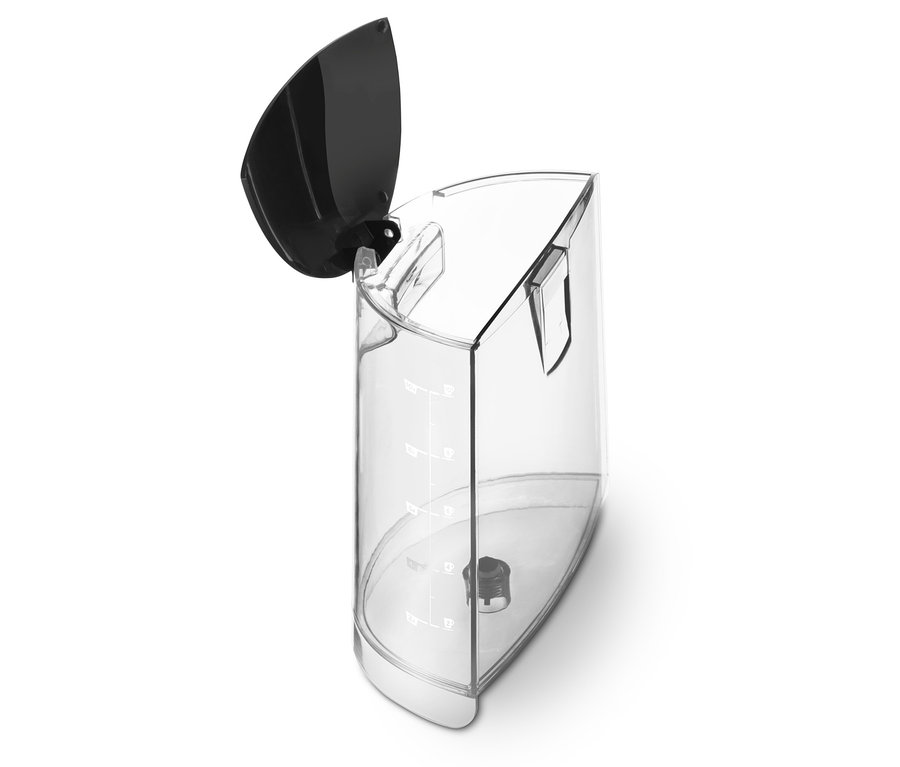 »Let's Brew« Filtre Kahve Makinesinin siyah kapaklı şeffaf su haznesinin yakın çekim görüntüsü.