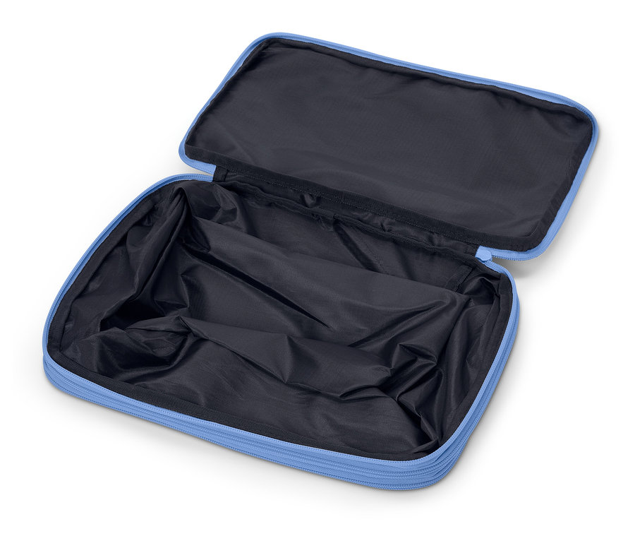 Açık, boş, açık mavi, siyah astarlı makyaj çantası.