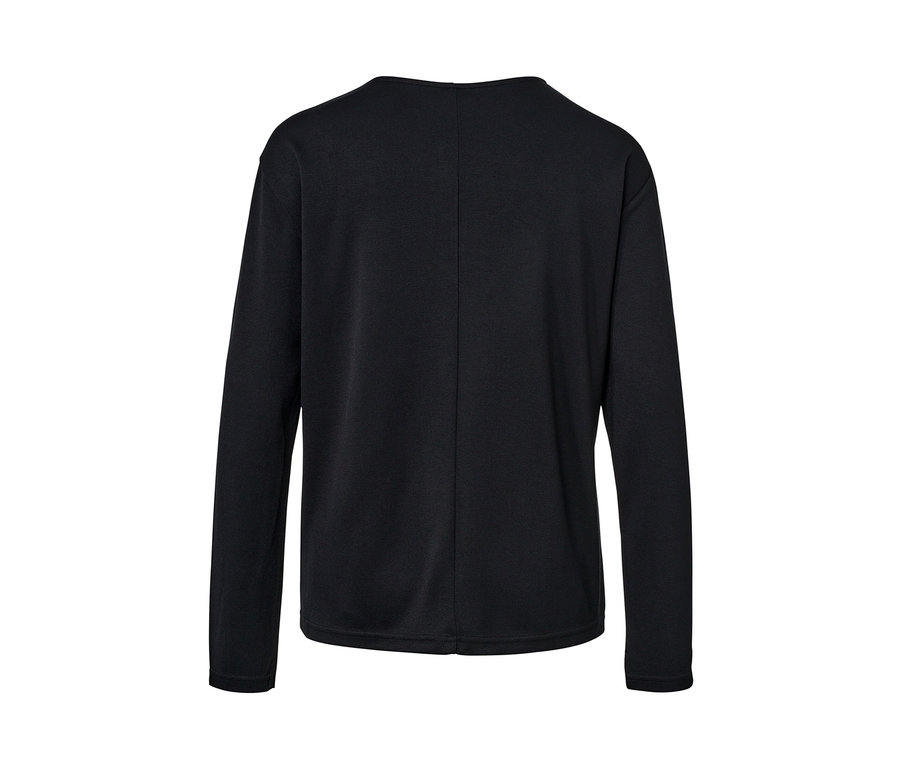 Siyah, uzun kollu bluz, arkadan görünümü.