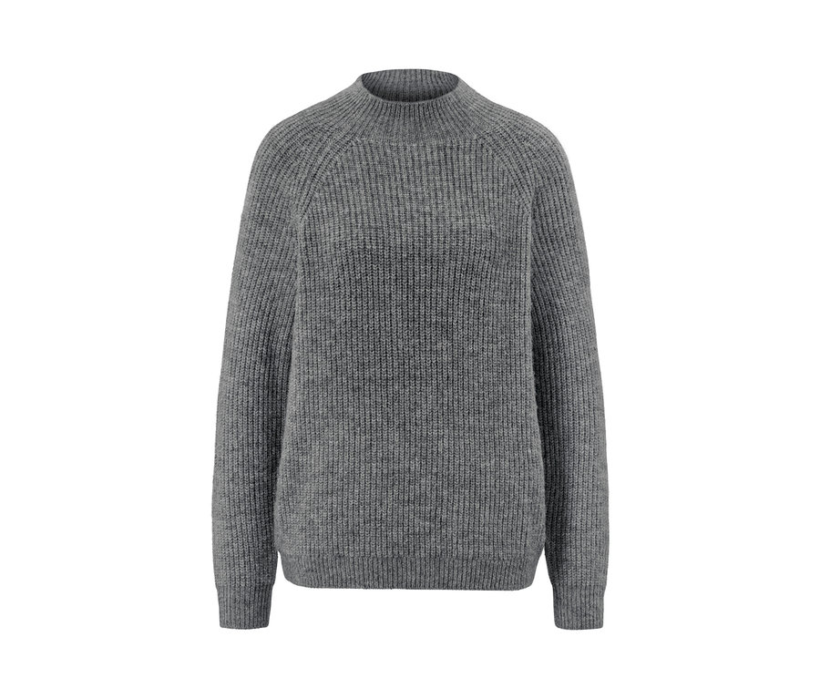 Gri, yarım boğazlı kalın örgü kazak