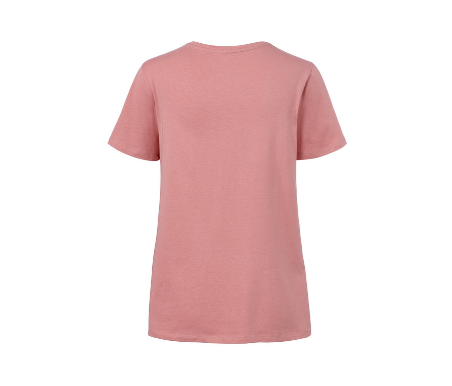 Arkadan görünümüyle, pembe organik pamuklu kısa pijama takımı.