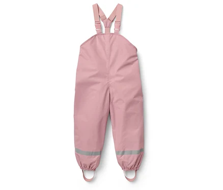Bacaklarında reflektörler bulunan pembe tulum.