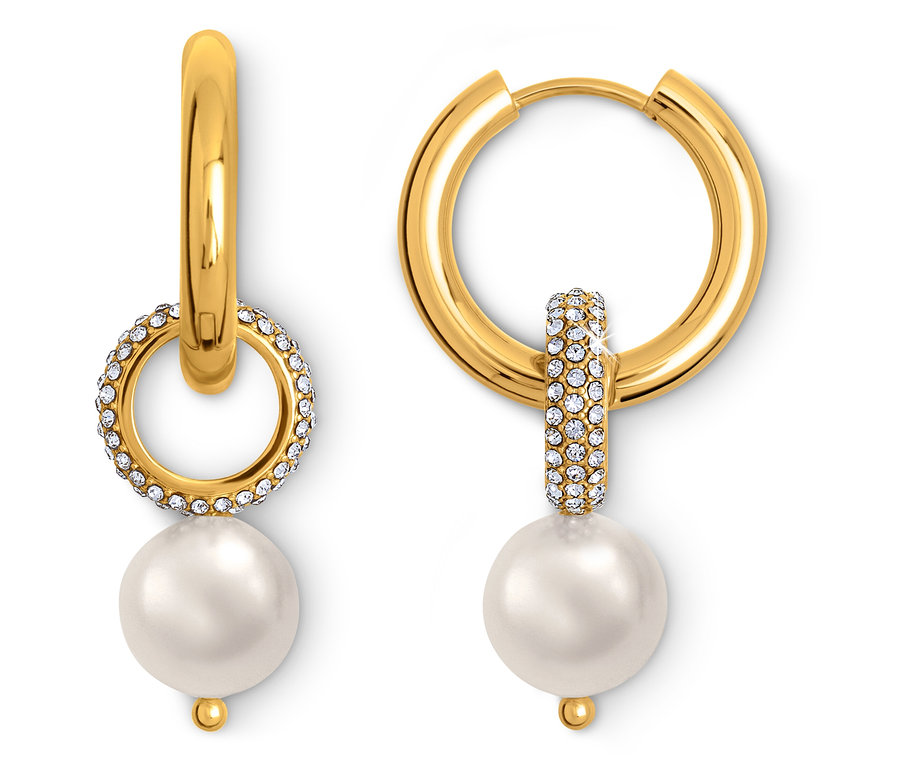 İki adet altın halka küpe, birinde kristallerle süslenmiş dairesel bir öğe ve bir inci, diğerinde ise kristallerle süslenmiş bir silindir ve bir inci bulunur.