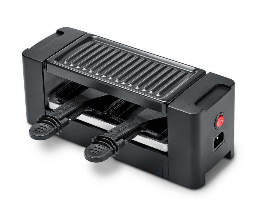 Siyah İki Kişilik Raclette Izgaranın yakın çekim görüntüsü.