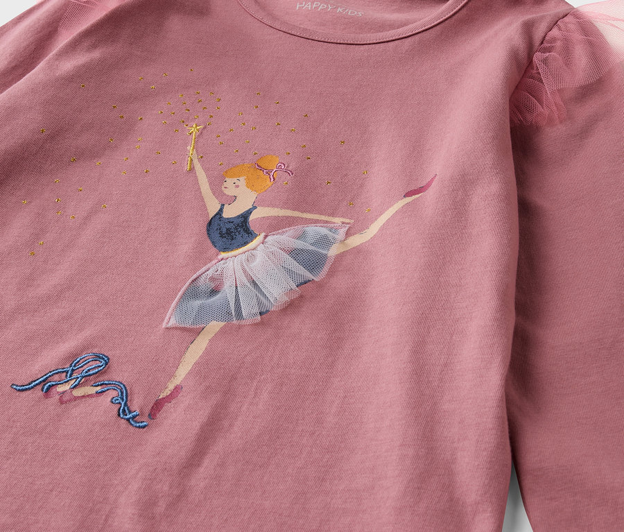 Balerin baskılı pembe uzun kollu tişört.